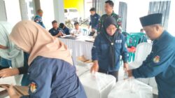 Koramil Sumber Dampingi Rapat Rekapitulasi Suara Pilkada 2024 di Kecamatan Sumber