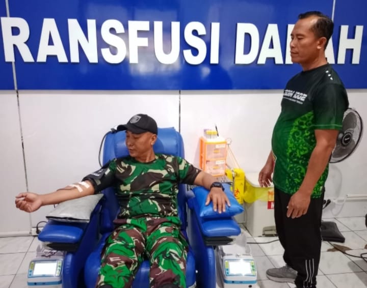 Babinsa Koramil 1002-06 Barabai Serma Abdul Hamid Donorkan Darah untuk Warga