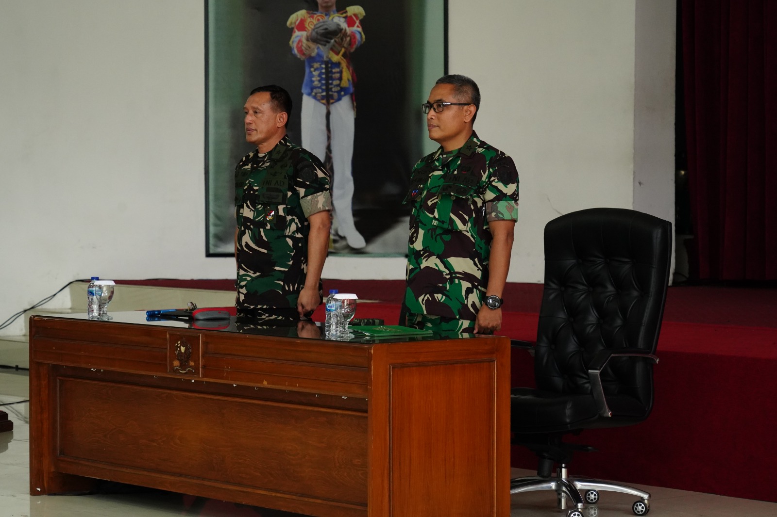 Ceramah pembekalan, Wakil Asisten Intelijen Bidang Pembinaan Intelijen Sintelad, kepada para Taruna Akmil tingkat III/Sermadatar