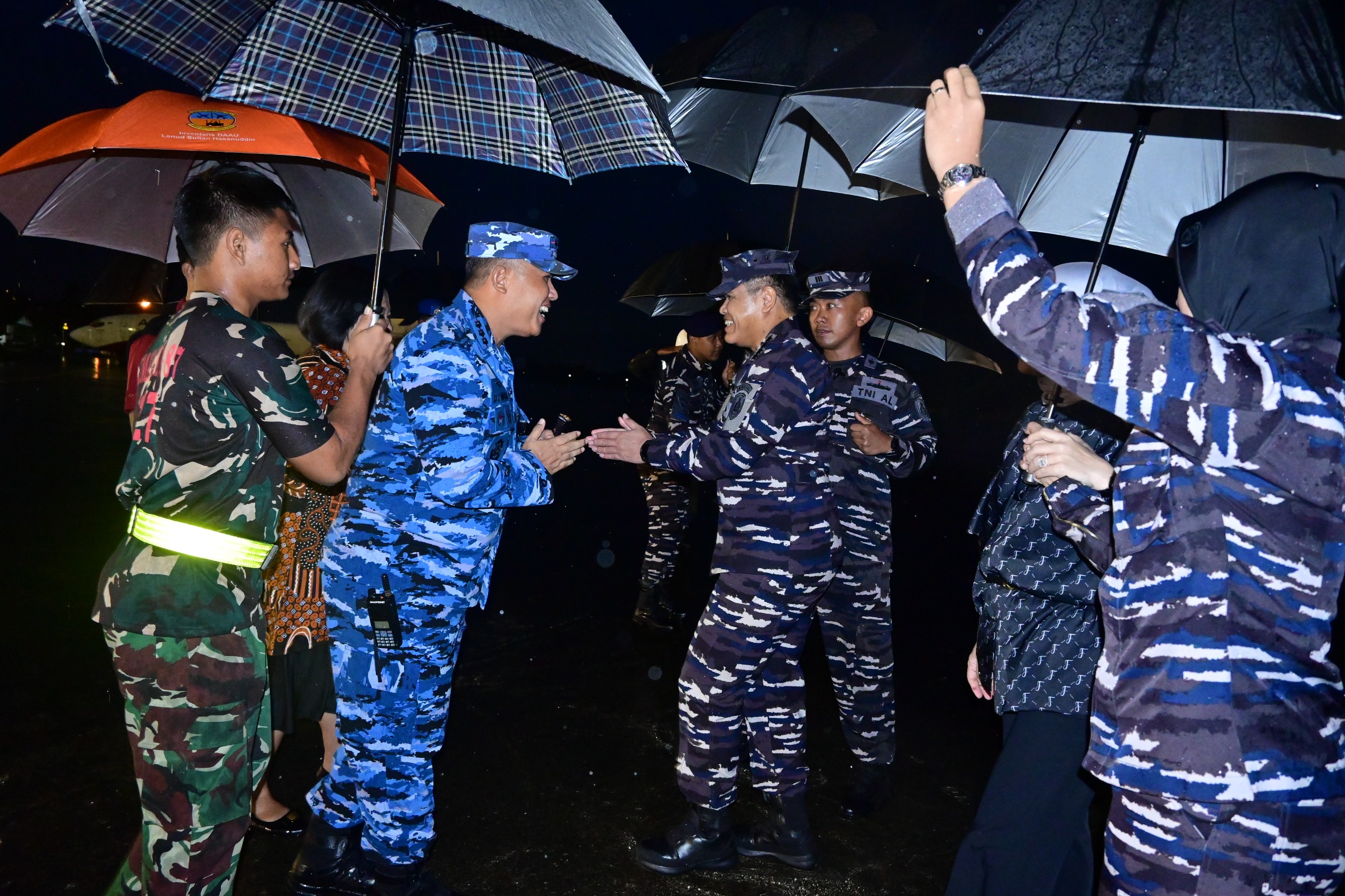Danwing Udara 5 Lanud Sultan Hasanuddin Sambut Kedatangan Kasal Di Makassar