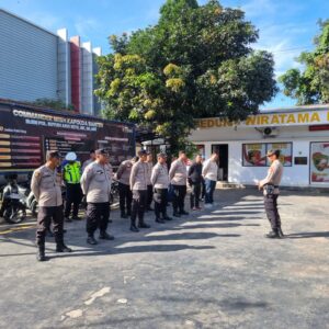 Apel Pagi di Polsek Cikupa, Kanit Samapta Sampaikan Arahan kepada Personel
