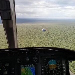 Helikopter Polri Dikerahkan dalam Misi Kemanusiaan Pencarian IPTU Tomi Samuel Marbun di Operasi AB Moskona 2025
