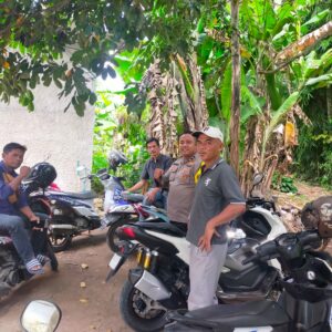 Bhabinkamtibmas Polsek Cikupa Sambangi Warga Kp Pabuaran, Jalin Silaturahmi dan Imbau Harkamtibmas