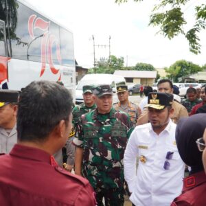 Forkopimda Provinsi Kaltim Tinjau Kesiapan PSU Pilkada di Kabupaten Kukar Forkopimda Provinsi Kaltim Tinjau Kesiapan PSU Pilkada di Kabupaten Kukar