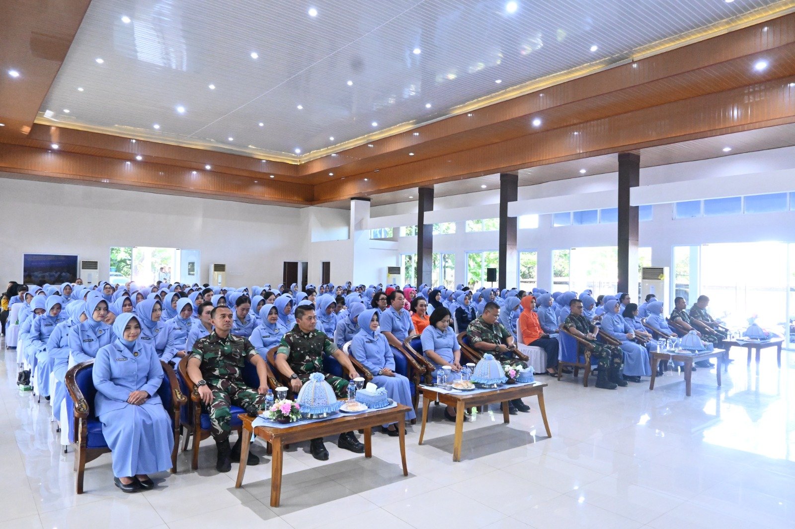 Danlanud Laksanakan Halal Bihalal Dengan Pengurus PIA Ardhya Garini Cabang 7/D.II Lanud Sultan Hasanuddin