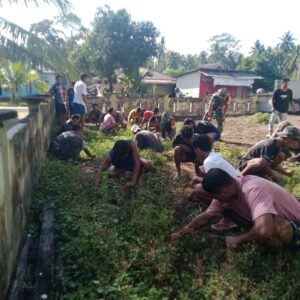 Koramil 1505-04/Oba Galakkan Jumat Bersih, Ibadah Jadi Lebih Khusyuk