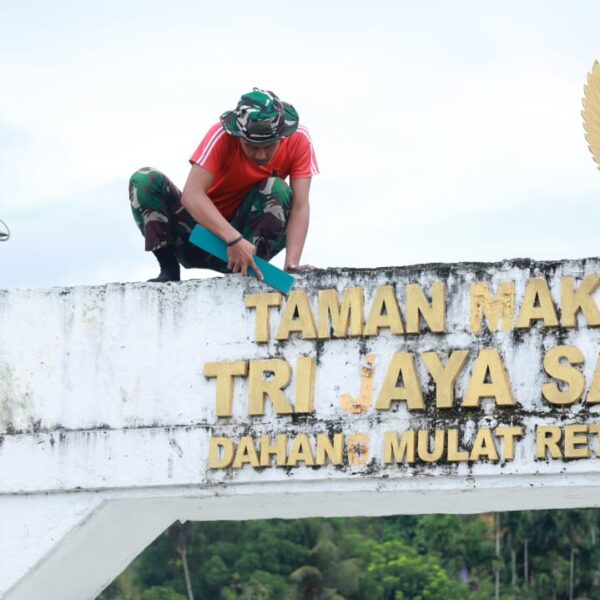 HUT ke-7 Pasmar 3, Yonmarhanlan XIV Prajurit Petarung Marinir Gelar Karya Bakti di TMP Trijaya Sakti Sorong