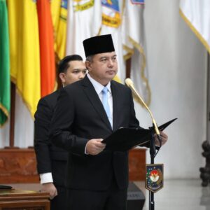 Lantik Pejabat Pimpinan Tinggi Pratama, Sekjen Kemendagri Tekankan Pentingnya Terobosan dan Ide Kreatif