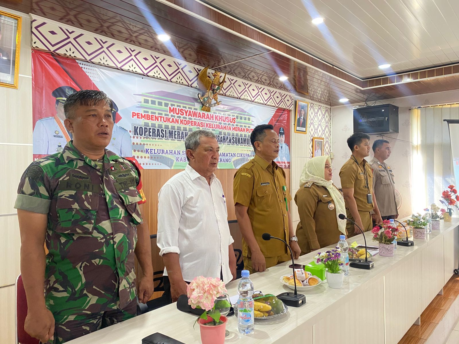 Bripka Ilyas Hadiri Pembentukan Koperasi Merah Putih di Kelurahan Sukamulya