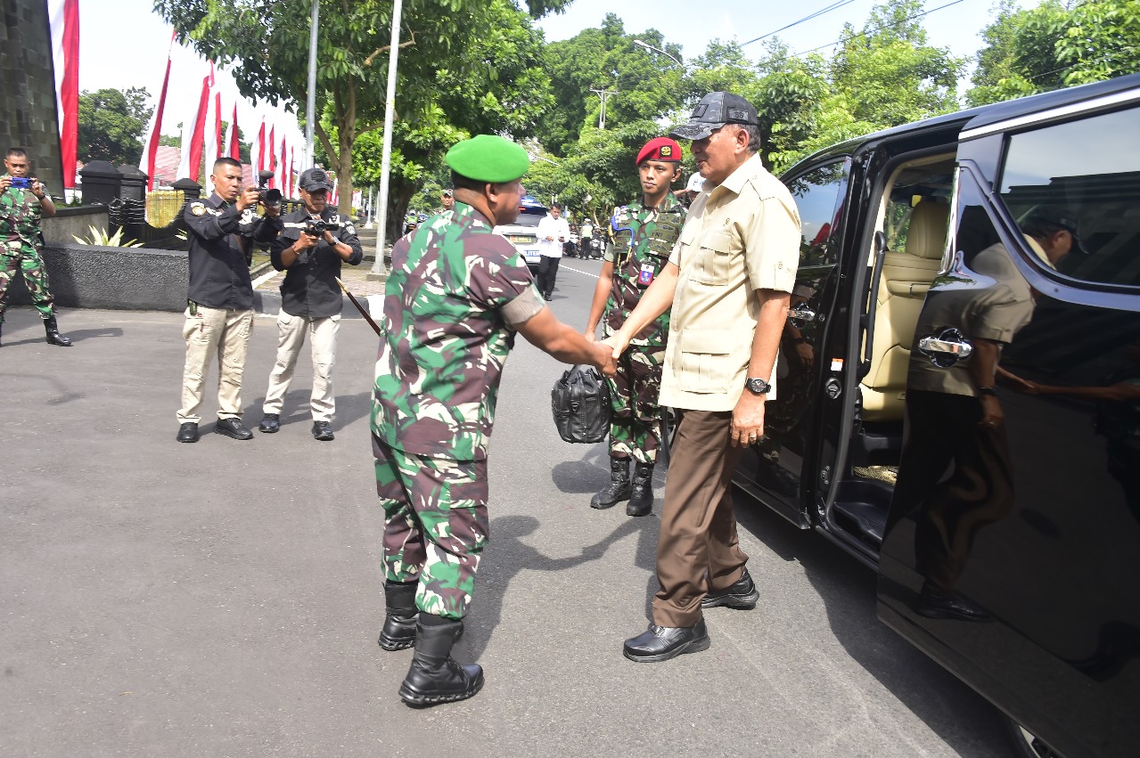 Menhan Tinjau Kesiapan Kunjungan Presiden RI dan Presiden Prancis ke Akademi Militer