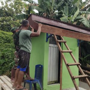 Satgas TMMD Kejar Target, Rehabilitasi MCK di Kampung Yeflio Hampir Rampung