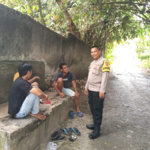 Bhabinkamtibmas Desa Bojong Laksanakan Program Polisi Peduli Pengangguran di Cikupa