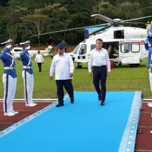 Presiden RI dan Presiden Prancis Kunjungi Akademi Militer di Magelang