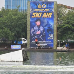 Kepala Bakamla RI Apresiasi Atlet DKI Jakarta Raih Juara Umum Water Sport 2025 Kepala Bakamla RI Apresiasi Atlet DKI Jakarta Raih Juara Umum Water Sport 2025