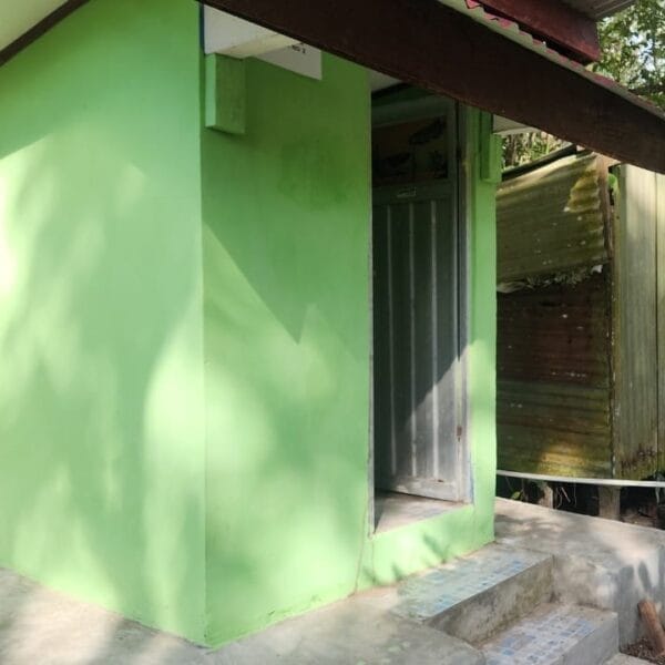 TMMD Ke-124 Kodim 1802/Sorong Rampungkan MCK, Bukti Nyata Sinergi TNI dan Warga