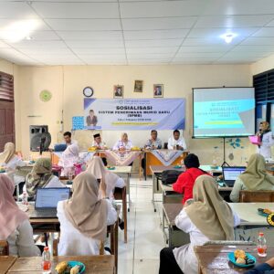 Bhabinkamtibmas Bripka Ilyas Hadiri Sosialisasi Penerimaan Murid Baru Tahun Ajaran 2025/2026 di SMPN 2 Cikupa