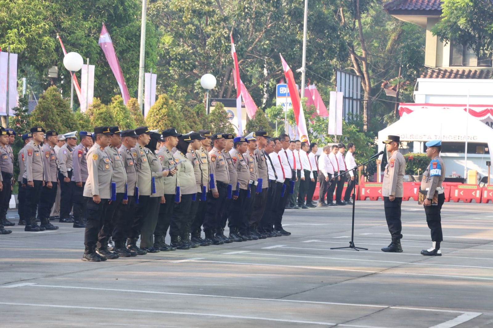 Wakapolresta Tangerang Pimpin Apel Pagi, Tekankan Personel Jadi Teladan Masyarakat