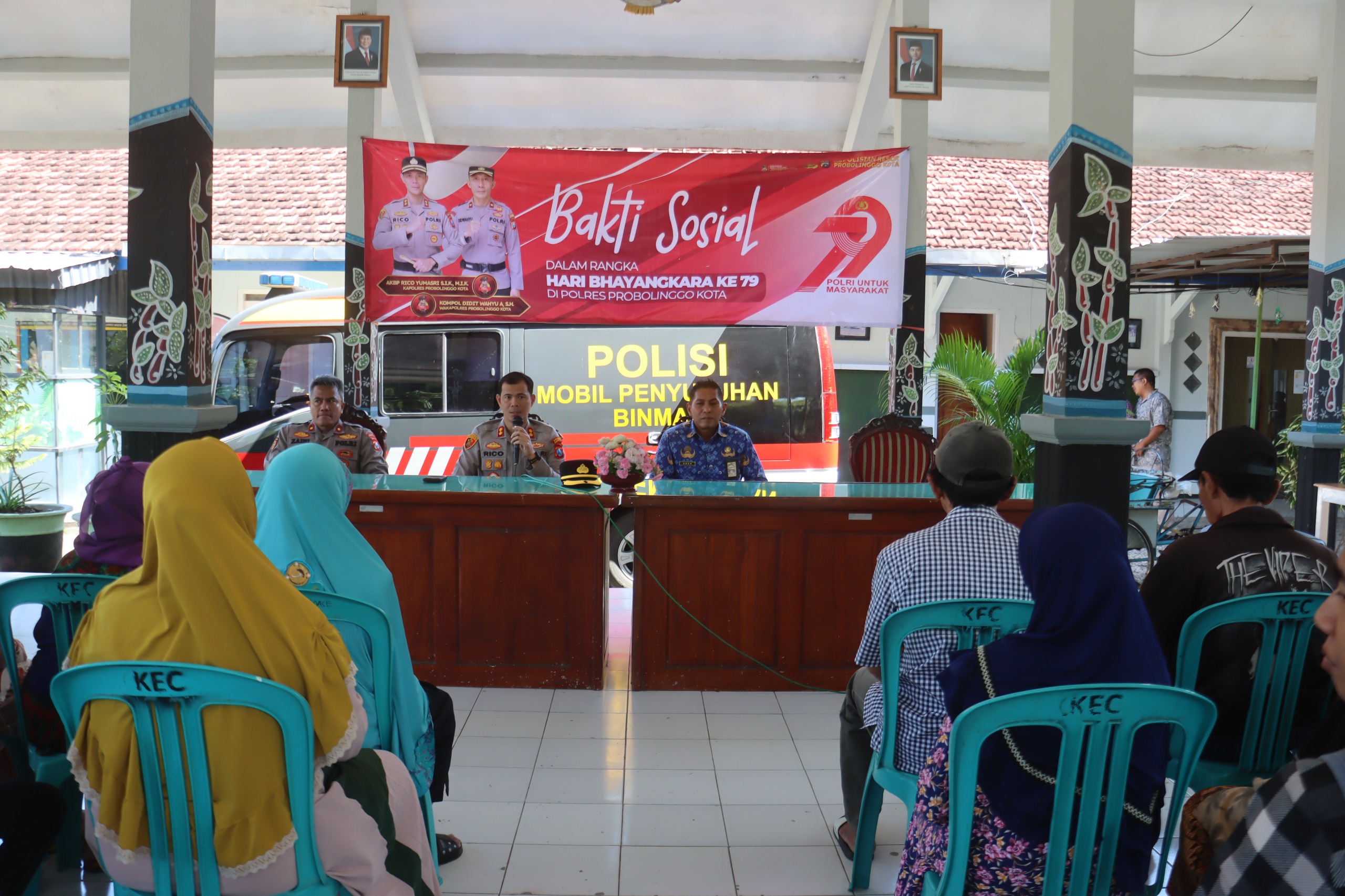 Sambut Hari Bhayangkara Ke-79 Polres Probolinggo Kota Gelar Bakti Sosial