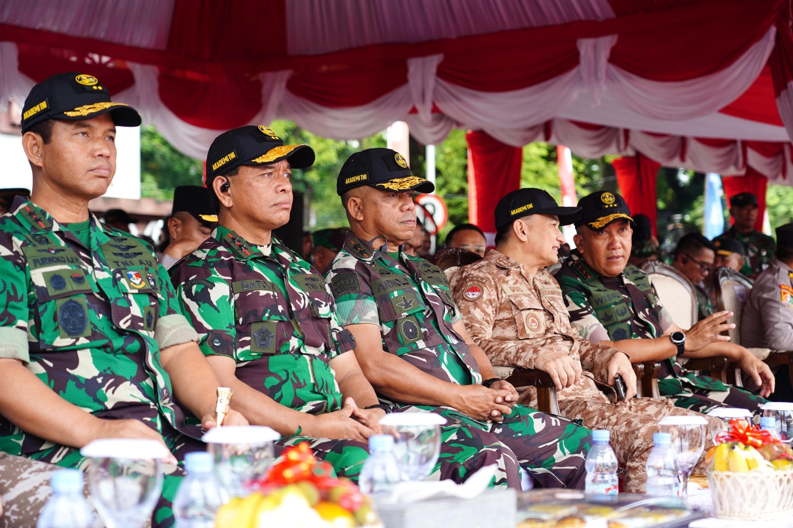 Gubernur Akmil Hadiri Penutupan Latsitardanus XLV di Banten