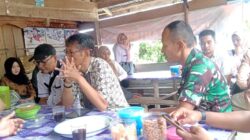 Menjelang Masa Pindah Tugas di Tempat Yang Baru, Inilah Bukti Kebersamaan Serda Junaidi Sebagai Babinsa Resang Bersama Warga Masyarakat Binaannya