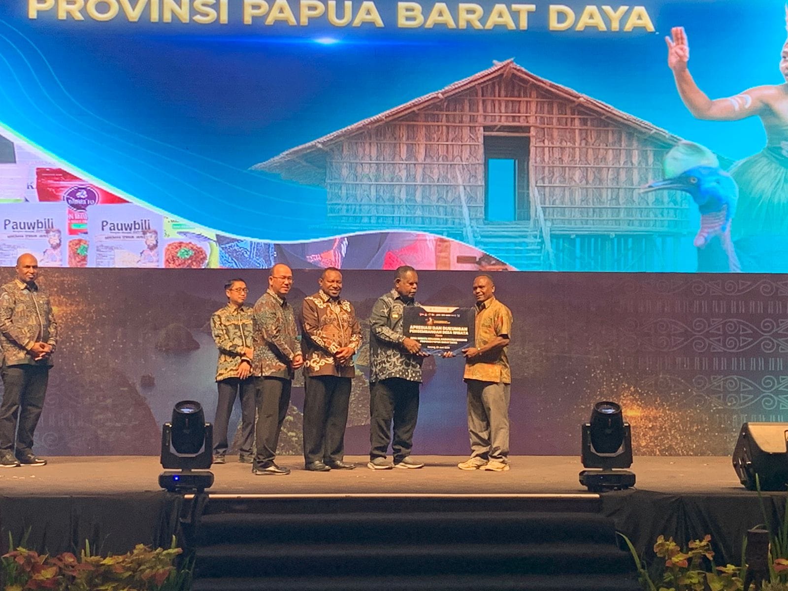 Lantamal XIV Hadiri Opening Ceremony Torang Creative Dan Ecotourism Festival 2025, Dukung Ekonomi Kreatif