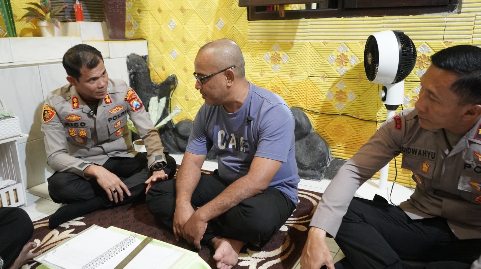 Anjangsana Hari Bhayangkara Ke 79, Kapolres Kunjungi Anggota Yang Sakit Menahun