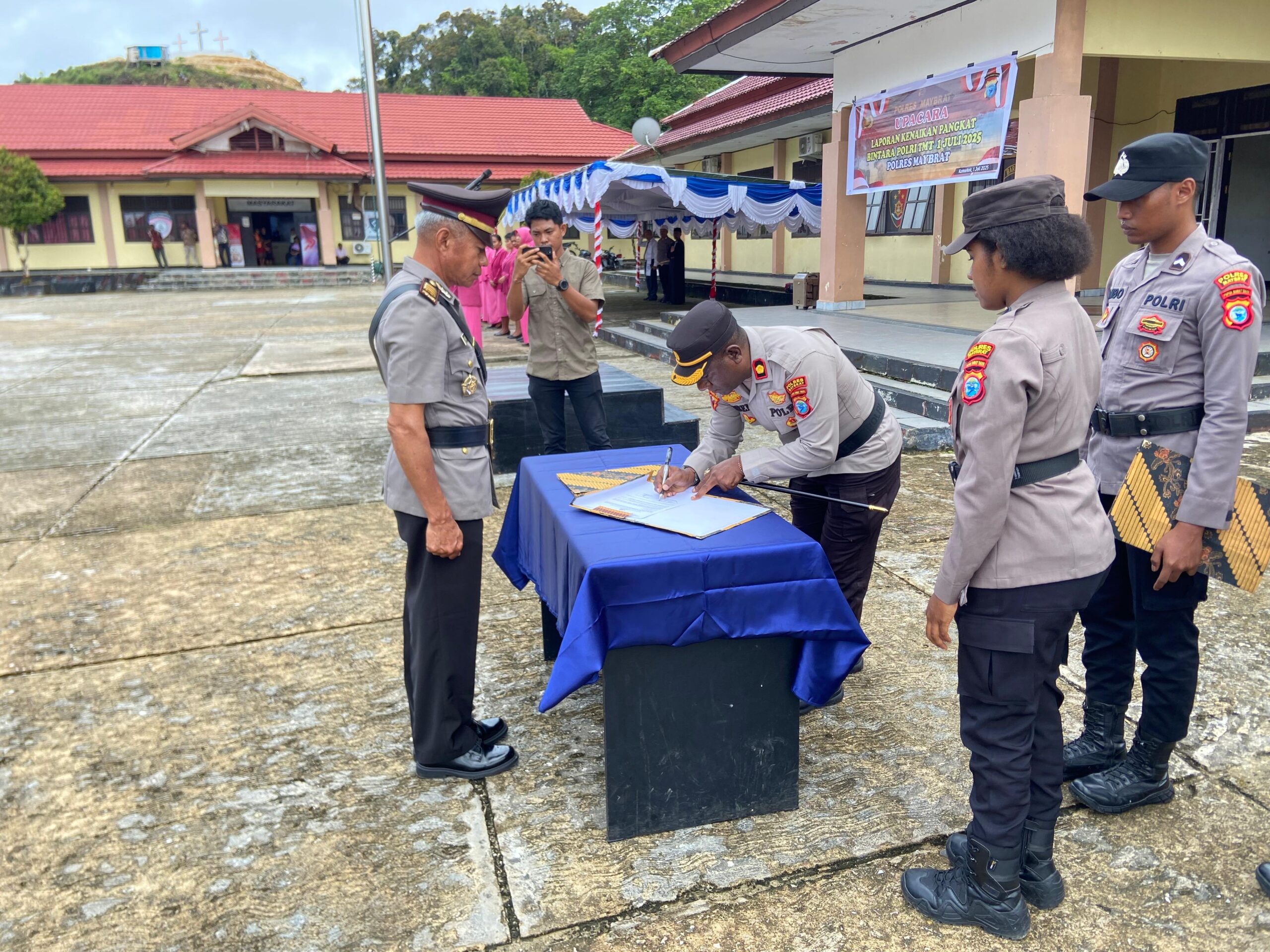 Kapolres Maybrat Kukuhkan Jabatan Strategis Polres: Komitmen Baru Wujudkan Pelayanan Prima