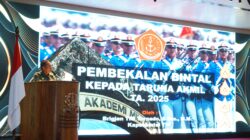 Kapusbintal TNI Berikan Ceramah Pembekalan Kejuangan kepada Taruna Akmil