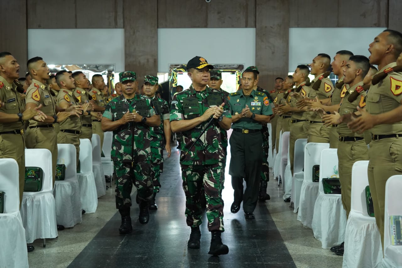 Panglima TNI Berikan Pengarahan kepada Taruna Tingkat I Akademi Militer