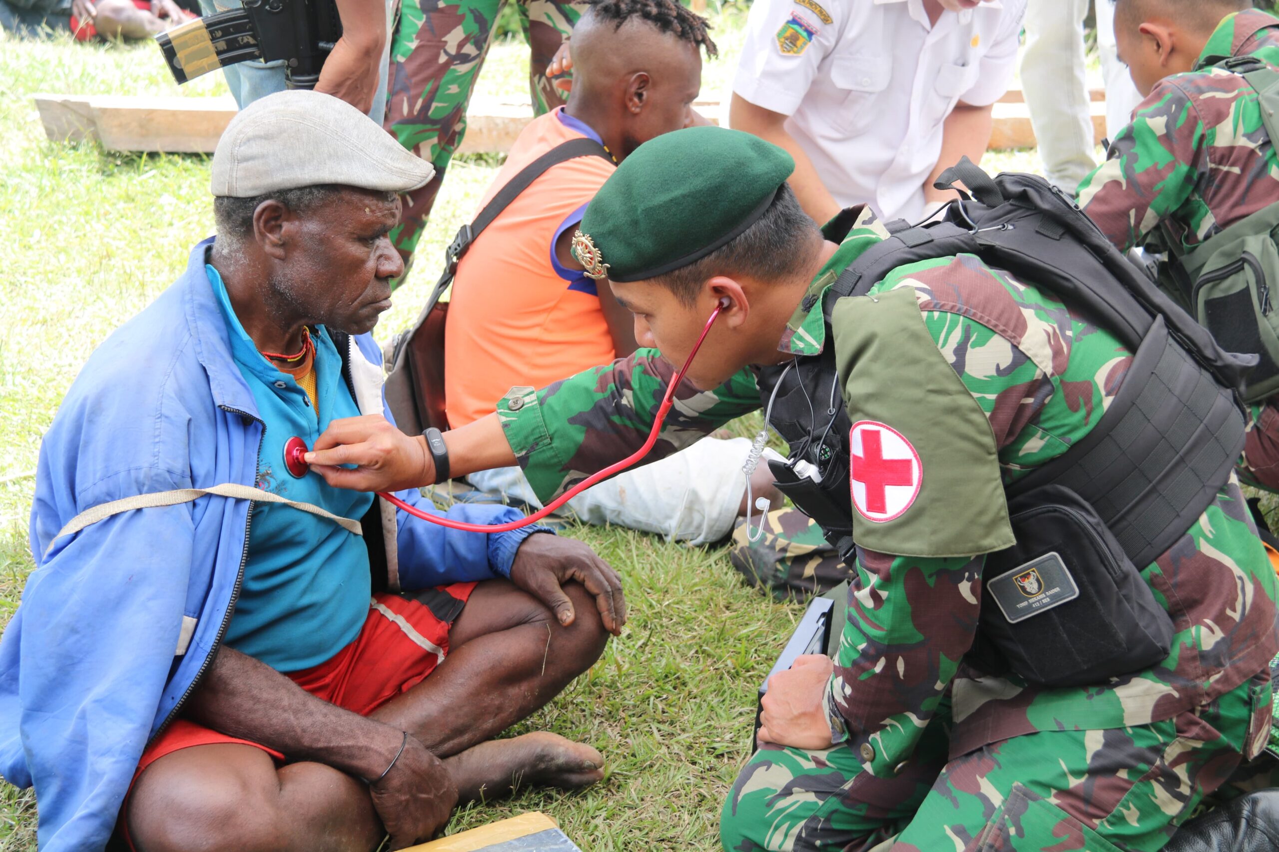 TNI Tegaskan Guru dan Nakes di Yahukimo Profesional, Tak Terlibat Satgas TNI