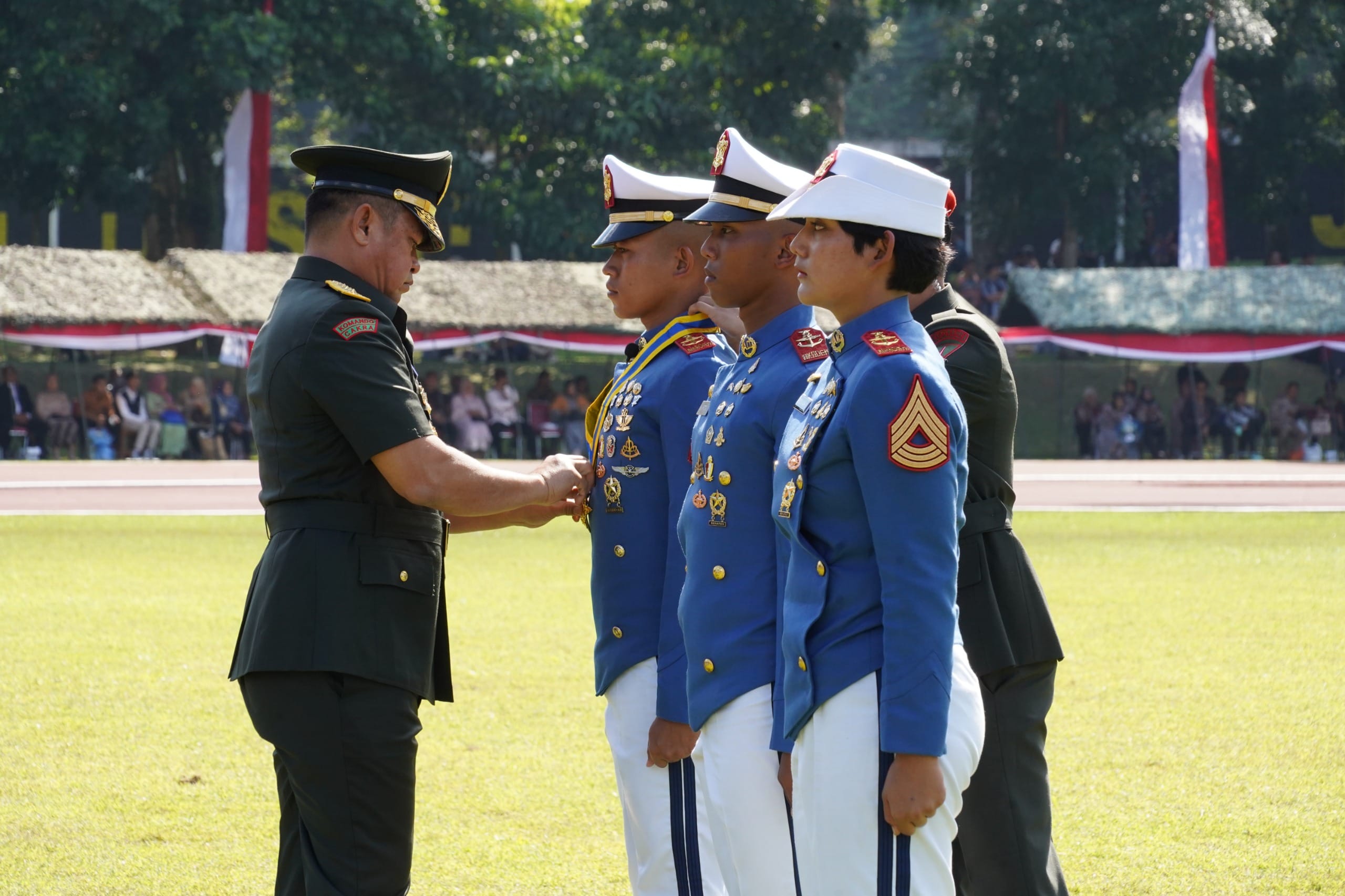 Kasad Tutup Pendidikan Taruna Akmil Tahun 2025 Anugerahkan Adhi Makayasa kepada Taruna Berprestasi