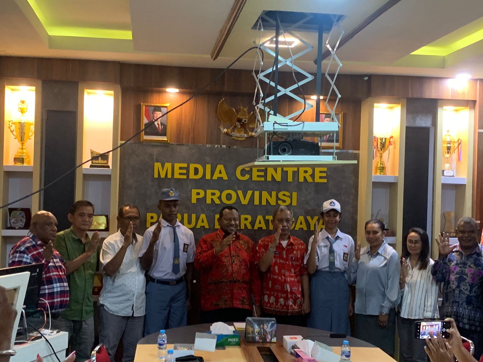 Dua Paskibra Nasional Asal Papua Barat Daya Siap Kibarkan Bendera di Istana Negara