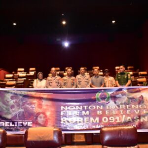 Sulut Semangat Pantang Menyerah, Danrem 091/ASN dan Forkopimda Nonton Bareng Film "Believe"