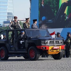 Panglima TNI Hadiri Peringatan Hari Bhayangkara ke-79 di Silang Monas Panglima TNI Hadiri Peringatan Hari Bhayangkara ke-79 di Silang Monas