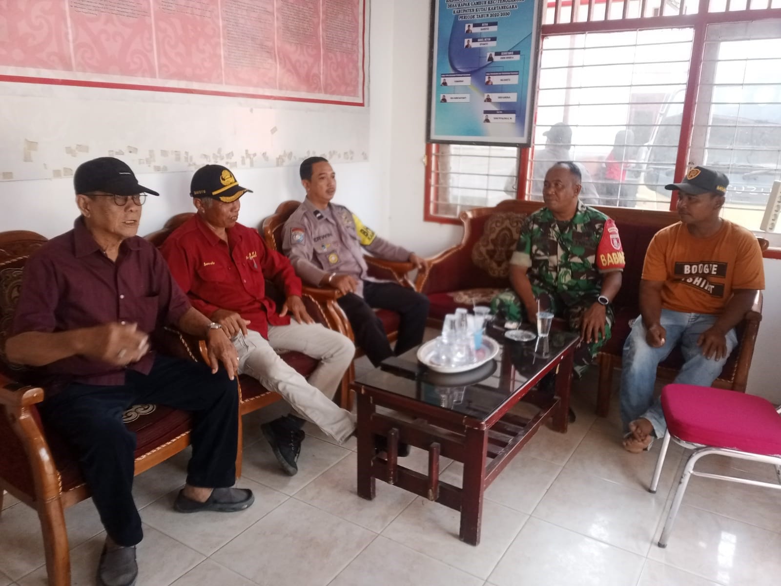 Sinergitas Babinsa Dan Bhabinkamtibmas Dalam Komsos Wujudkan Kamtibmas Di Wilayah Binaan