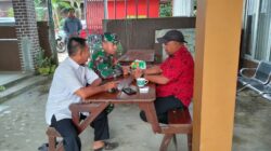 Melalui Komsos, Babinsa Ajak Warga Ciptakan Lingkungan Bersih Dan Sehat