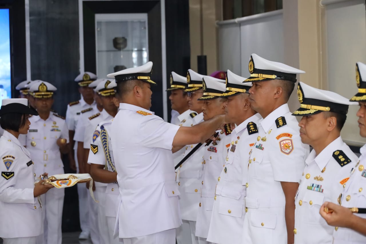 Empat Jabatan Strategis di Koarmada III Resmi Diserahterimakan, Pangkoarmada III Tekankan Penyegaran Organisasi dan Optimalisasi Kinerja