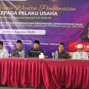Meningkatkan kesadaran dan kepatuhan pelaku usaha terhadap regulasi halal