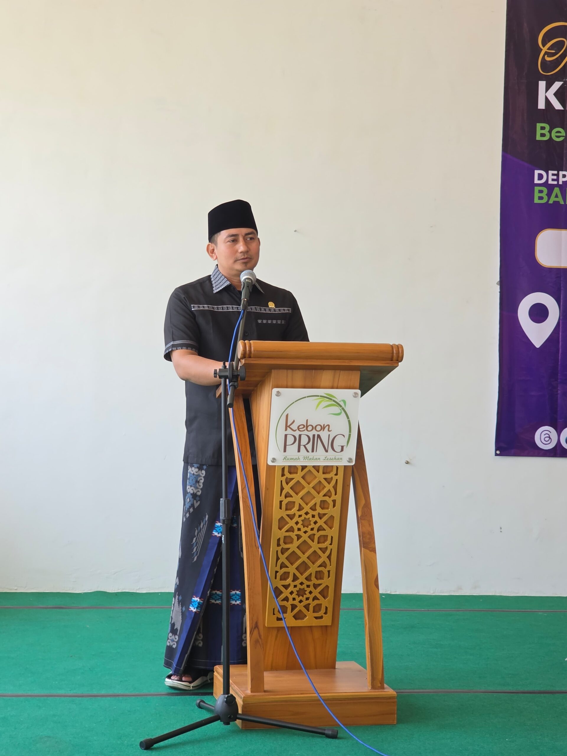 Meningkatkan kesadaran dan kepatuhan pelaku usaha terhadap regulasi halal