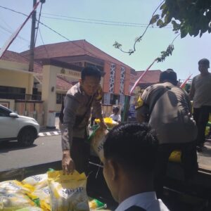 Dukung Program Stabilisasi Harga Pangan, Polres Probolinggo Kota Gelar Gerakan Pangan Murah