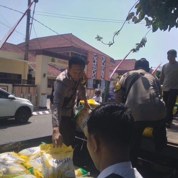Dukung Program Stabilisasi Harga Pangan, Polres Probolinggo Kota Gelar Gerakan Pangan Murah