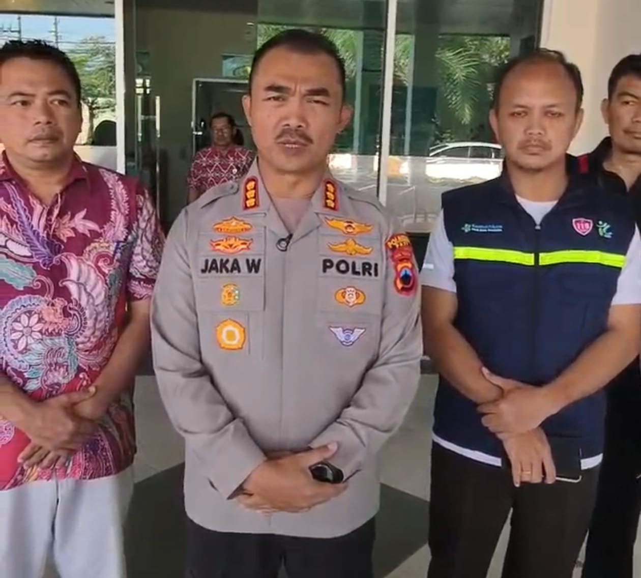 *Hoax : Kabar Meninggalnya 2 Polisi Pada Aksi Unjuk Rasa 13 Agustus 2025 Dibantah Polisi*
