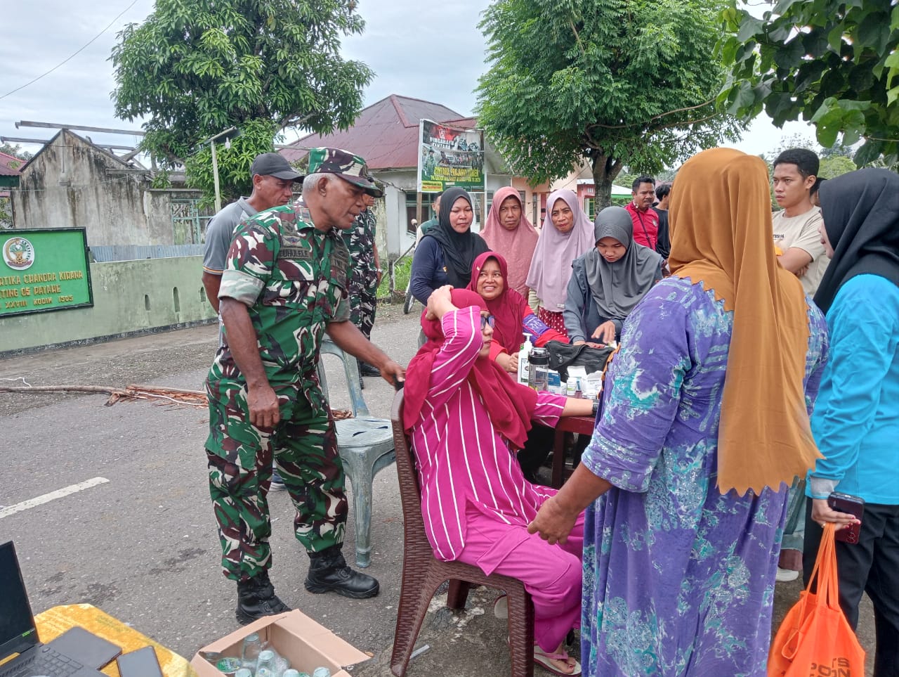 Koramil 1505-04/Oba Bekerjasama Dengan PKM payahe Gelar Pengobatan Gratis