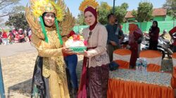 Festival Karnaval di RW 1 Bing Laok Probolinggo di Gelar Meriah