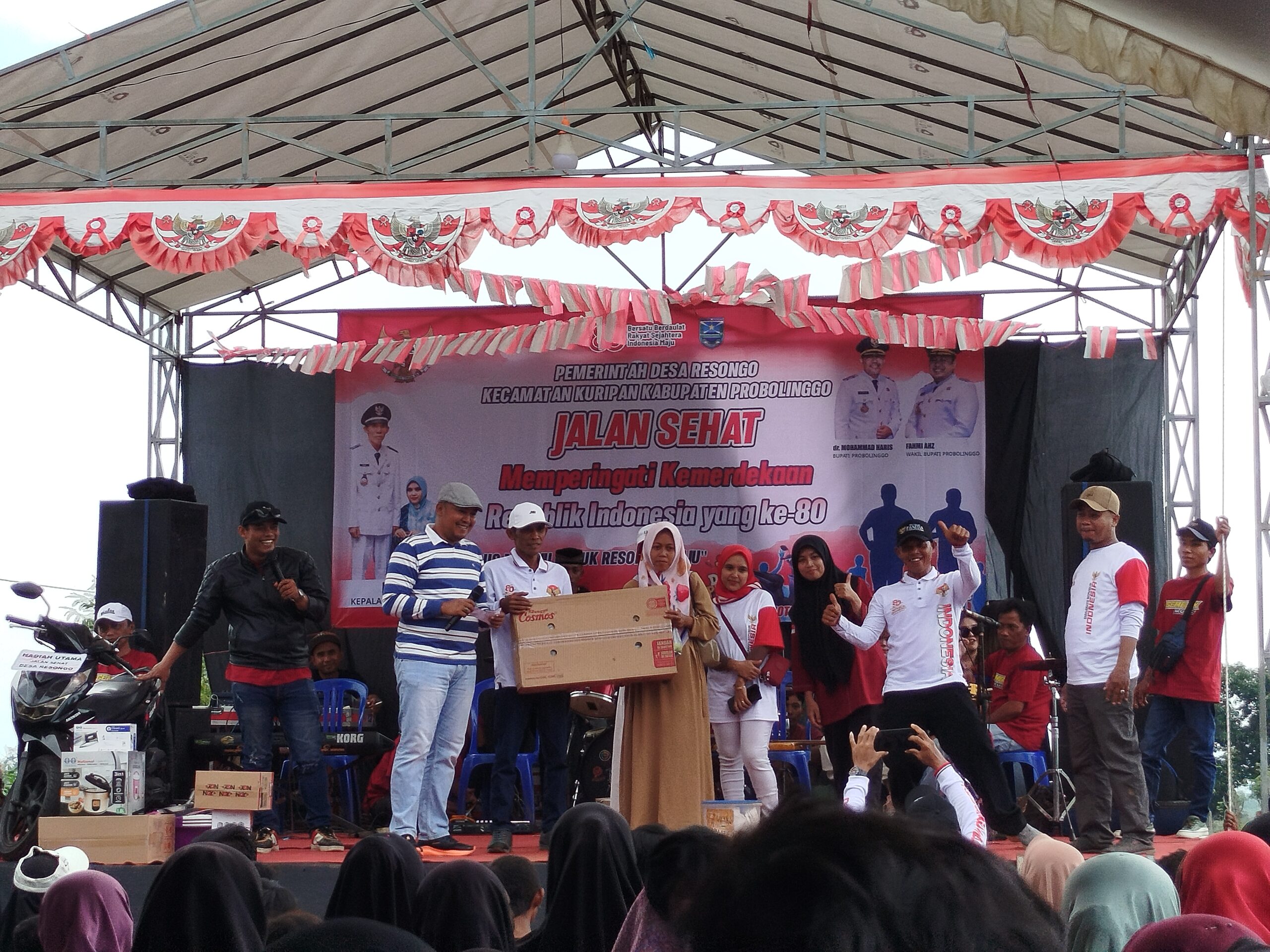 Jalan Sehat Desa Resongo Meriahkan HUT RI ke-80" Terus Melaju Untuk Desa Resongo Maju"