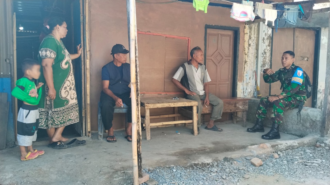 Lanud Sultan Hasanuddin Sosialisasikan Bahaya Layang-Layang Kepada Masyarakat Sekitar Bandara