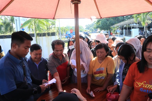 Lanud Sultan Hasanuddin Gelar Gerakan Pangan Murah, Sediakan 7 Ton Beras Murah Untuk Masyarakat Lanud Sultan Hasanuddin Gelar Gerakan Pangan Murah, Sediakan 7 Ton Beras Murah Untuk Masyarakat