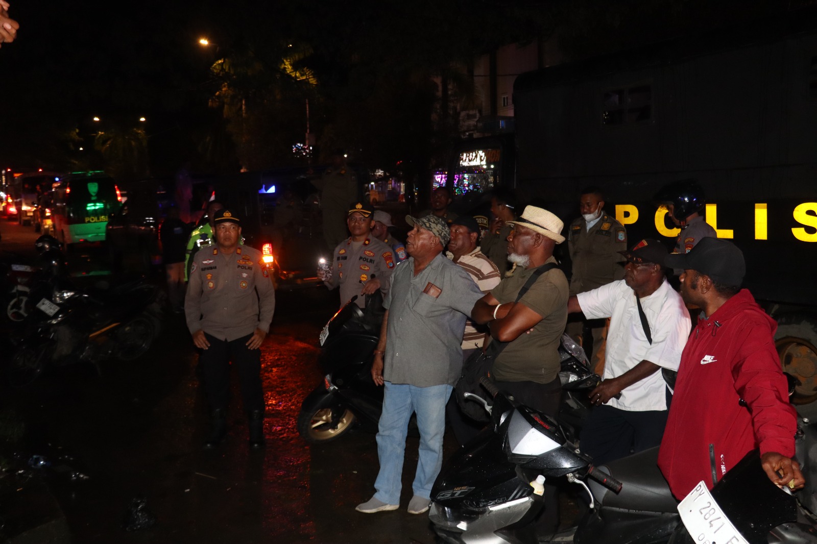 Kepala-Kepala Suku di PBD Serukan Perdamaian: Jangan Terprovokasi, Jaga Kota Kita!