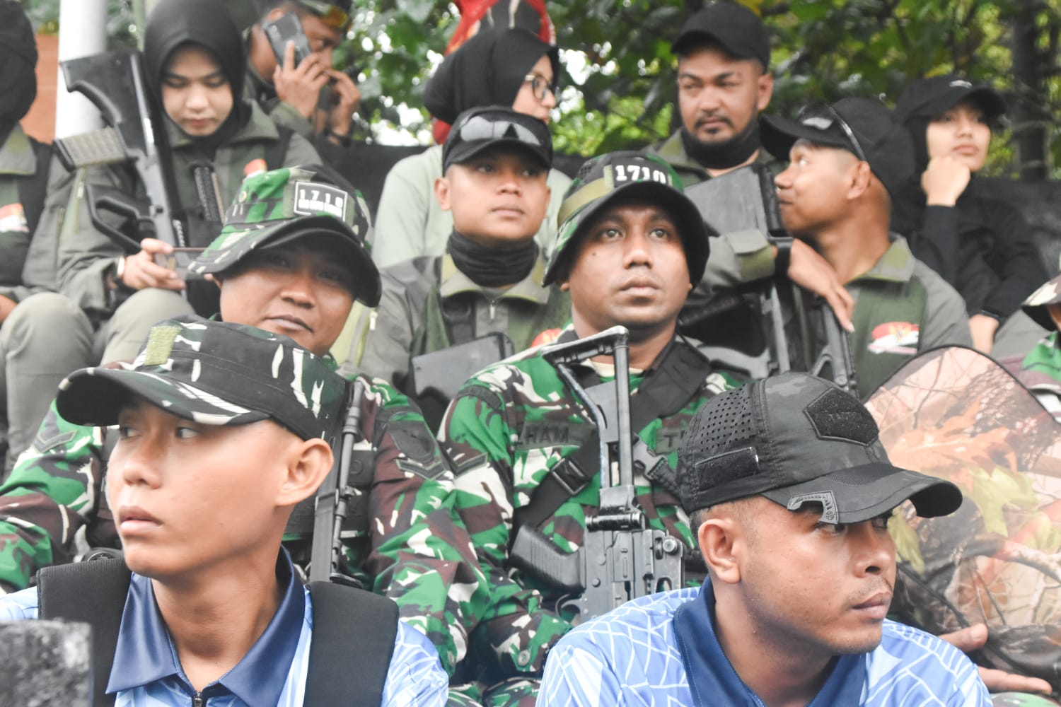 Dandim 1710/Mimika Bersama Anggota Ikuti Lomba Menembak Trisula Open Championship Dalam Rangka HUT Kogabwilhan III