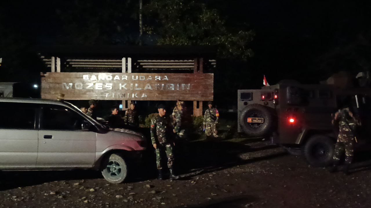 Bersama Anggota Banser dan Pemuda Kerukunan, Kodim 1710/Mimika Kembali Laksanakan Patroli Humanis Jaga Stabilitas Kamtibmas Wilayah